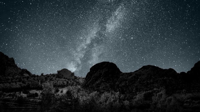 为什么要使用 Go 语言？Go 语言的优势在哪里？